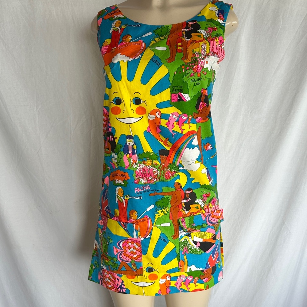 Colorful Sleeveless Graphic Dress